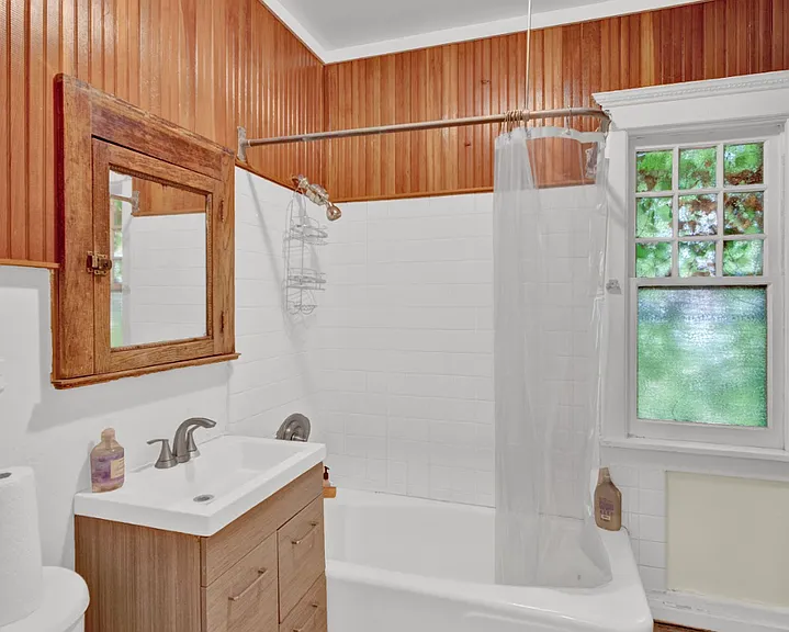 826 Hamlin St — Photo 35