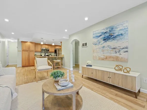 1111 Seacoast Dr Unit 9, Imperial Beach, CA 91932