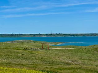 28057 Cactus Flat Dr, Fort Pierre, SD 57532