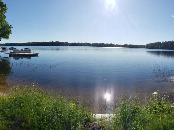9 Lakeside Dr, Windham, ME 04062