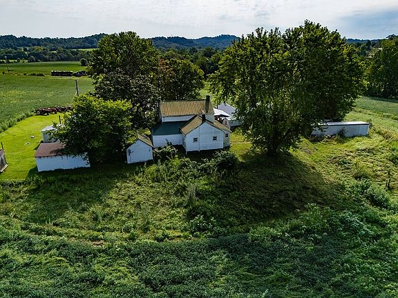 5th image of 1813 Elmville Rd
