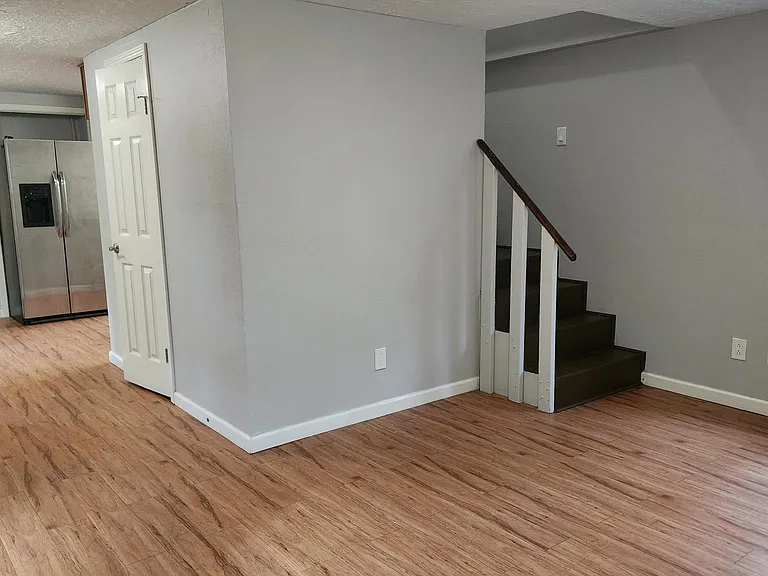 15906 Long Neck Dr — Photo 12