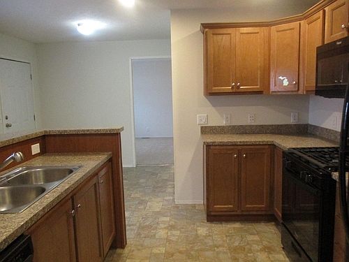 1st image of 171 Suzanne Blvd