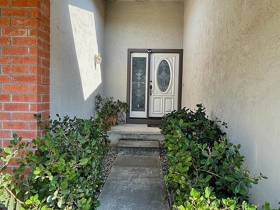 4th image of 712 Seawood Way