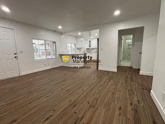 3rd image of 1405 Del Vale Ave