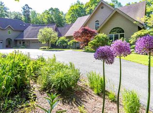 3150 Meadowlands Trl, Harbor Springs, MI 49740