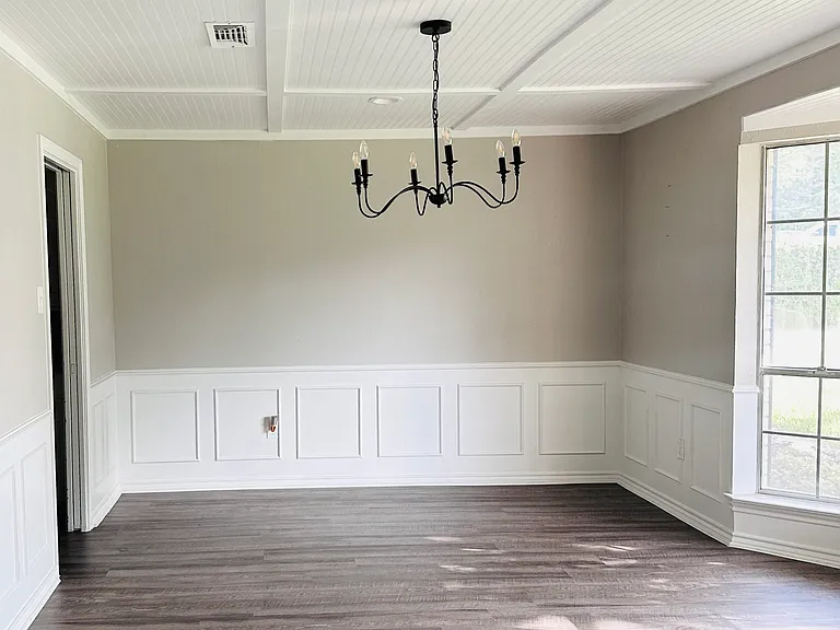 401 Lake Louise Ct — Photo 30
