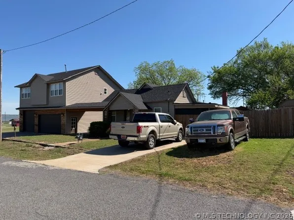 514 N J St, Eufaula, OK 74432