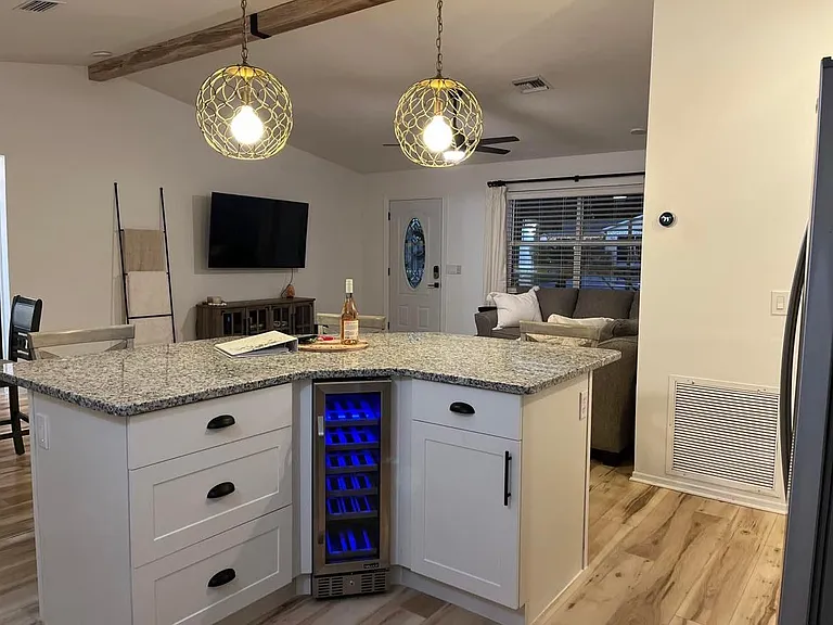 306 San Marino Dr — Photo 3