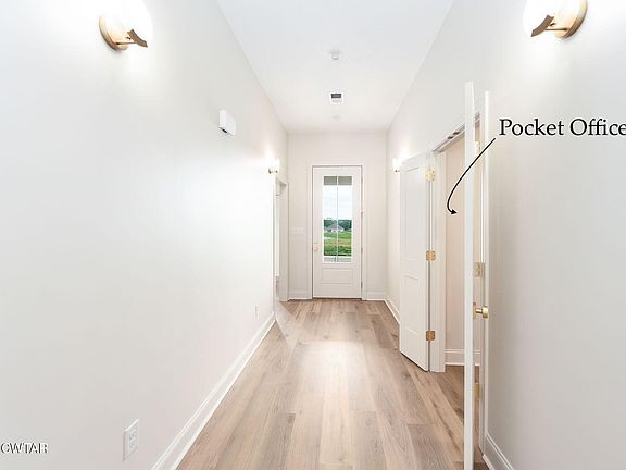 3rd image of 53 Kings Pond Cv