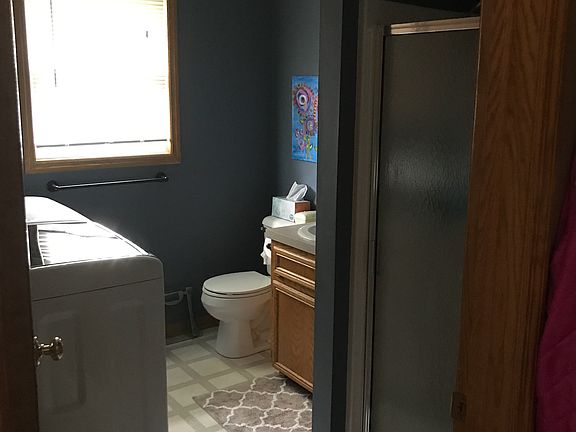 Laundry/bathroom main floor