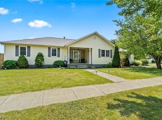 325 Fieldstone Ct, Wellington, OH 44090