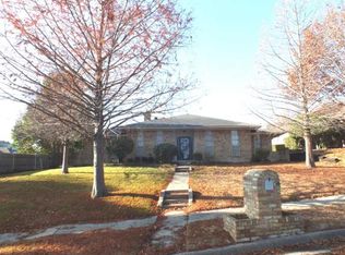 3017 Apple Valley Dr, Garland, TX 75043
