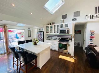 233 Beach 148 St, Rockaway Park, NY 11694