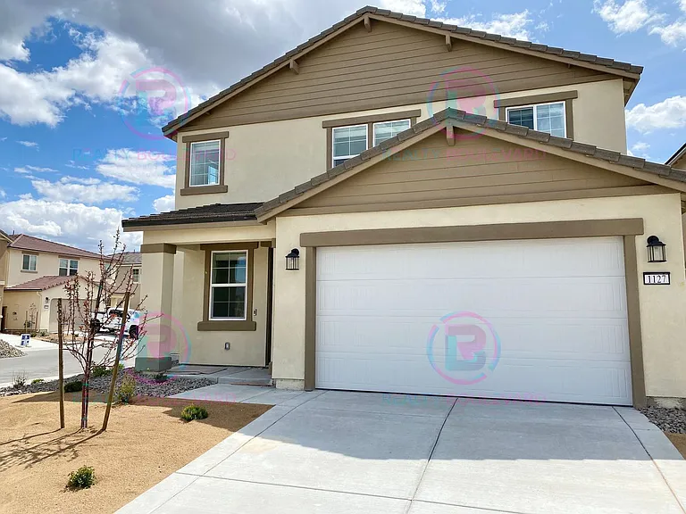 1127 Winter Hawk Way — Photo 2