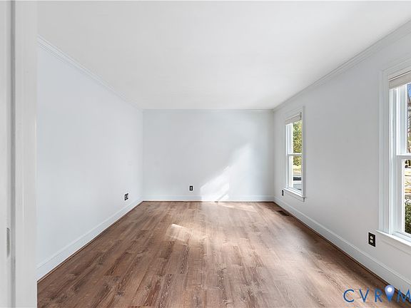 4th image of 7406 Winding Creek Ln