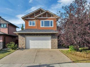 149 S Carrington Dr, Red Deer, AB T4P 0L4