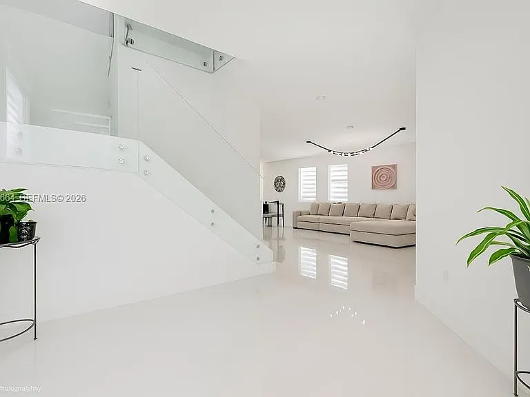 11711 SW 254th St — Photo 2