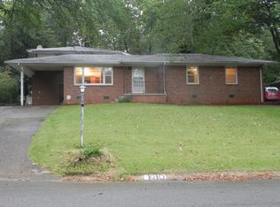 1010 Woodall Ln NW, Huntsville, AL 35816