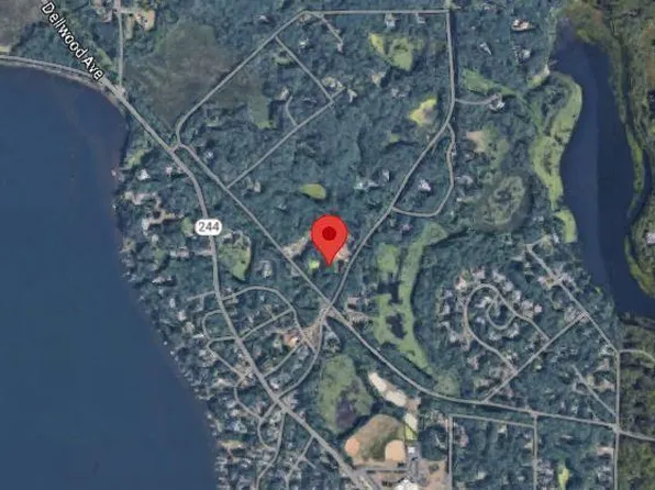 209 Quail St, Mahtomedi, MN 55115