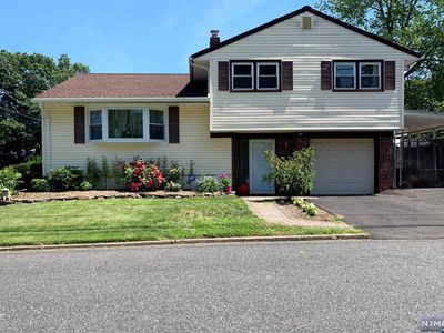 189 Roosevelt Ave, Bergenfield, NJ, 07621