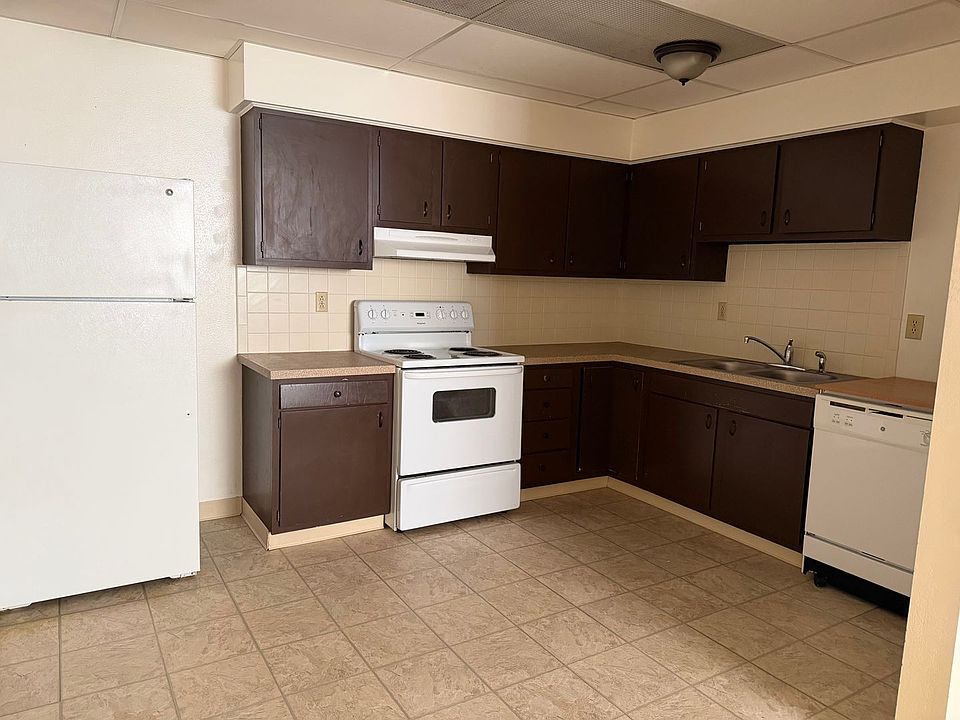1st image of 1413 13th St S Unit 16