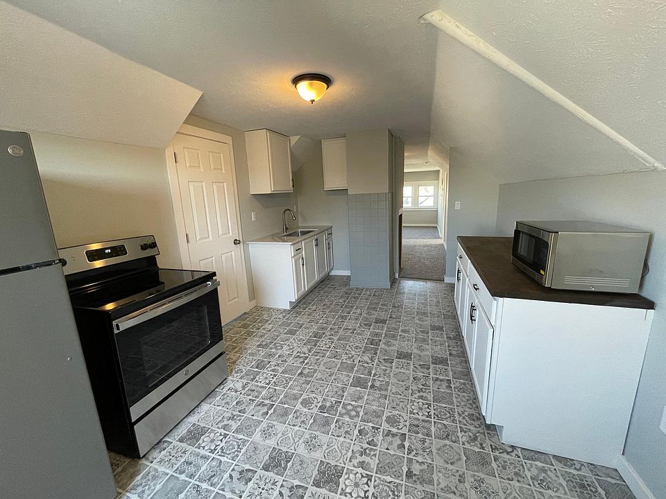 1st image of 1618 Parkwood Rd APT 3