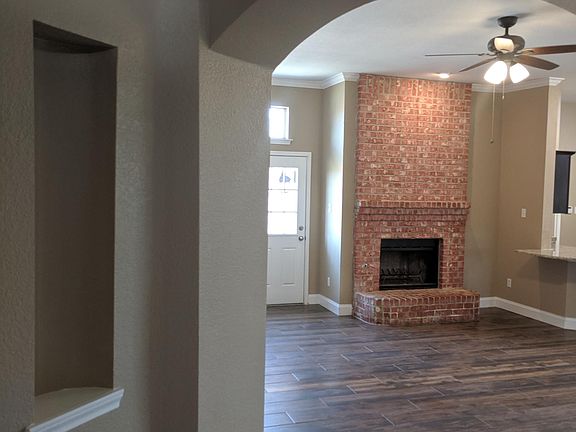3rd image of 1901 Reddenson Ct