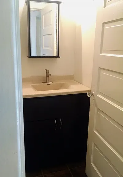 635 Adams St NE — Photo 5