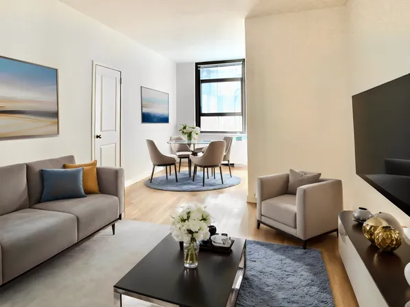 4 Park Avenue image 1 of 12