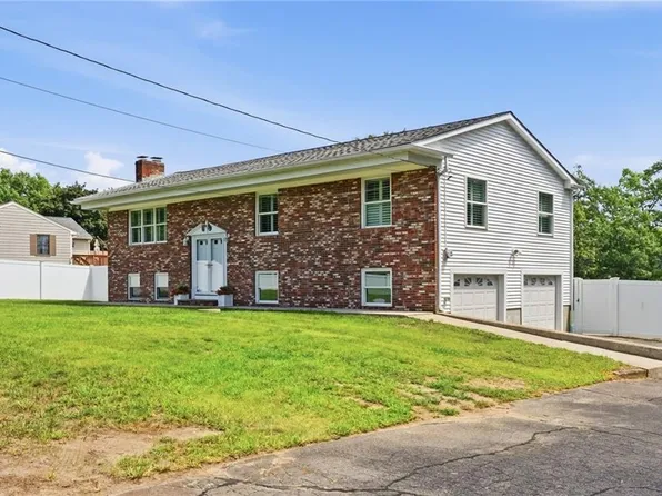 1566 Victory Hwy, North Smithfield, RI 02896