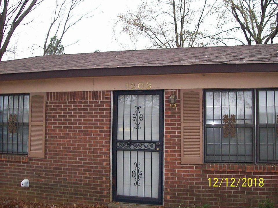 2nd image of 1203 E Barton Ave