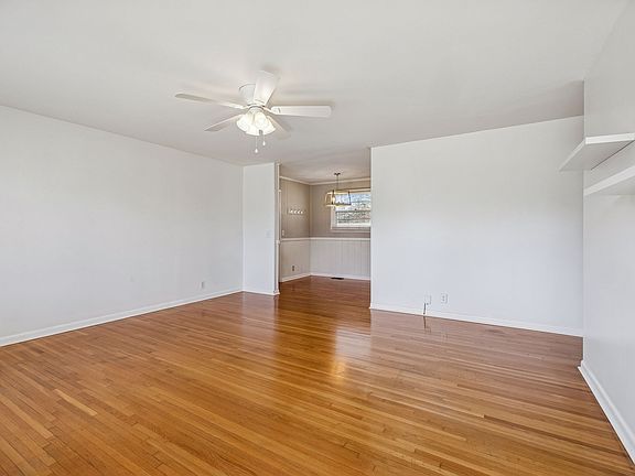 4th image of 118 Newport Dr