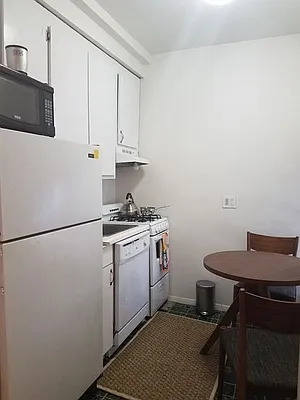 Rented by Gary Rubinstein LREB | media 21