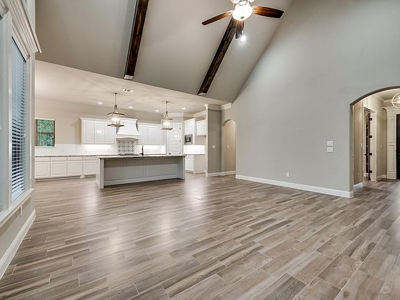 3rd image of 8140 Money Ln