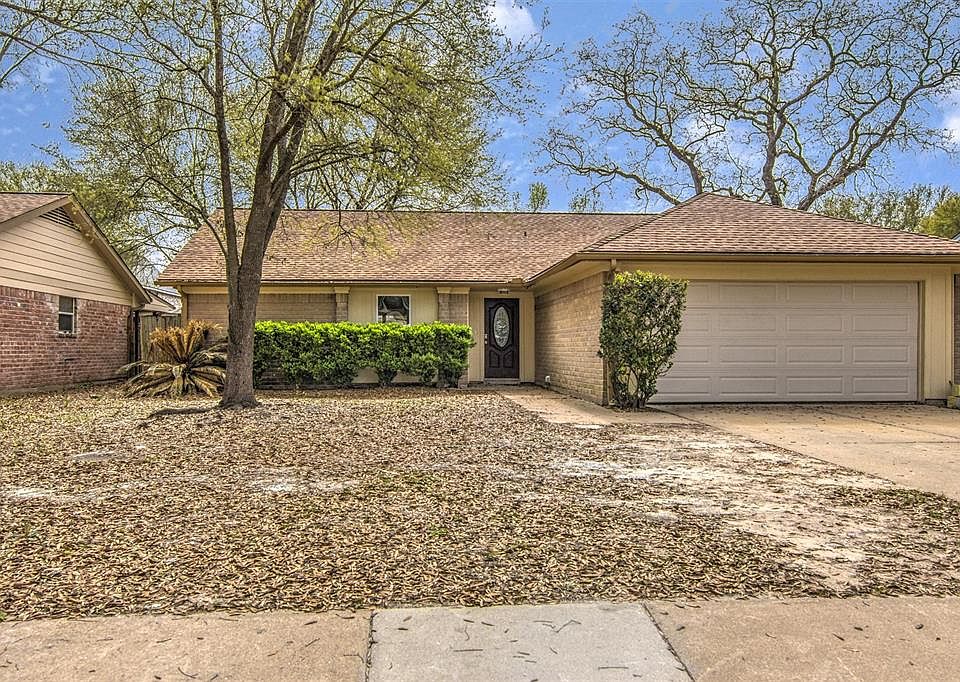 1st image of 15703 Pagehurst Dr