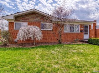 13194 Burgundy Ave, Warren, MI 48089