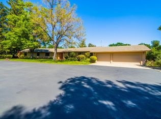 15133 Vista Knolls Dr, Redding, CA 96001