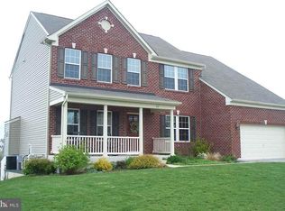 63 Flanders Ct, Hanover, PA 17331