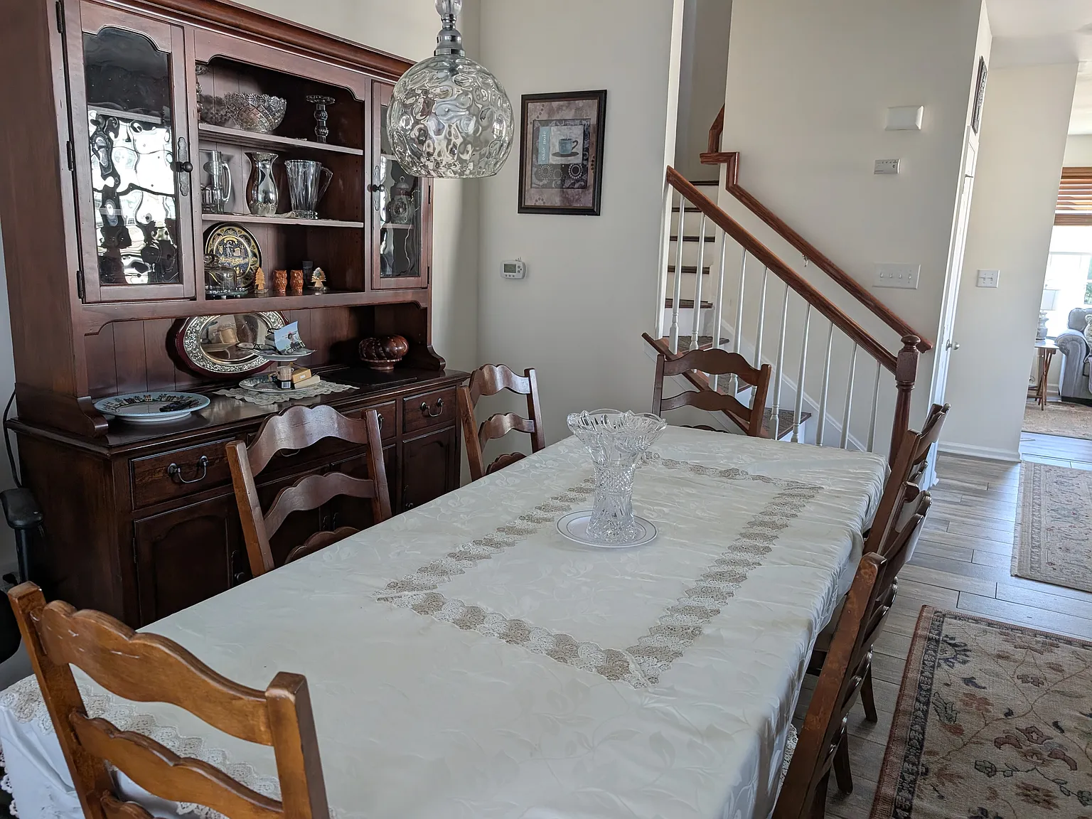 3 bed, 1916 sqft, $4,500 — Photo 1