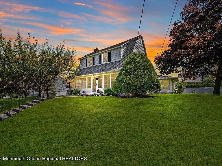 27 Shrewsbury Dr — Photo 5