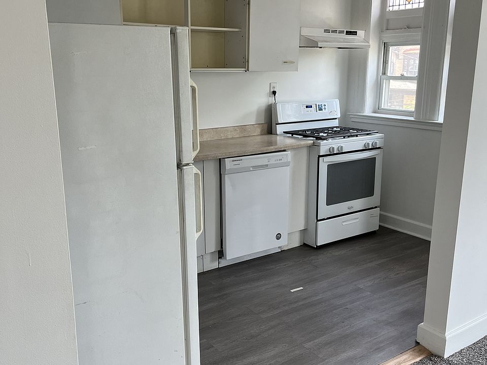 1st image of 370 S Negley Ave #5-C