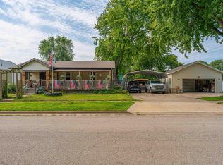 327 N Sheridan St, Lincoln, IL 62656