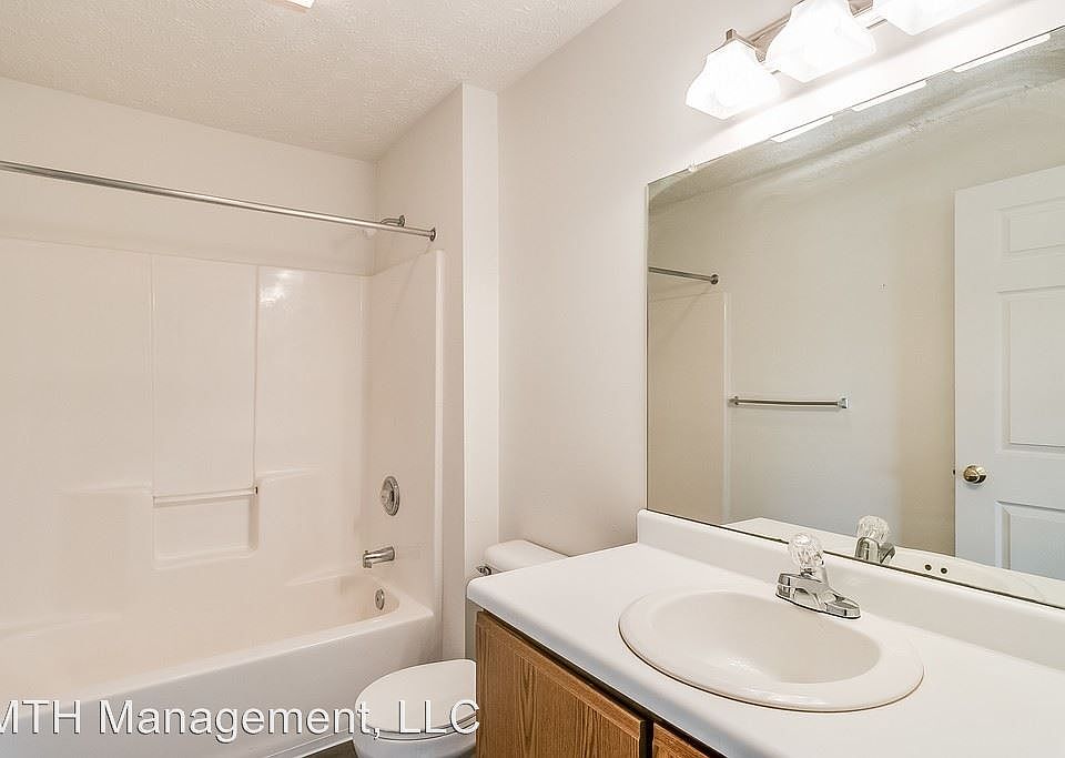 2nd image of 1000 S Bridge St APT 1