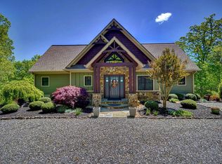 1065 Smokerise Dr, Hayesville, NC 28904