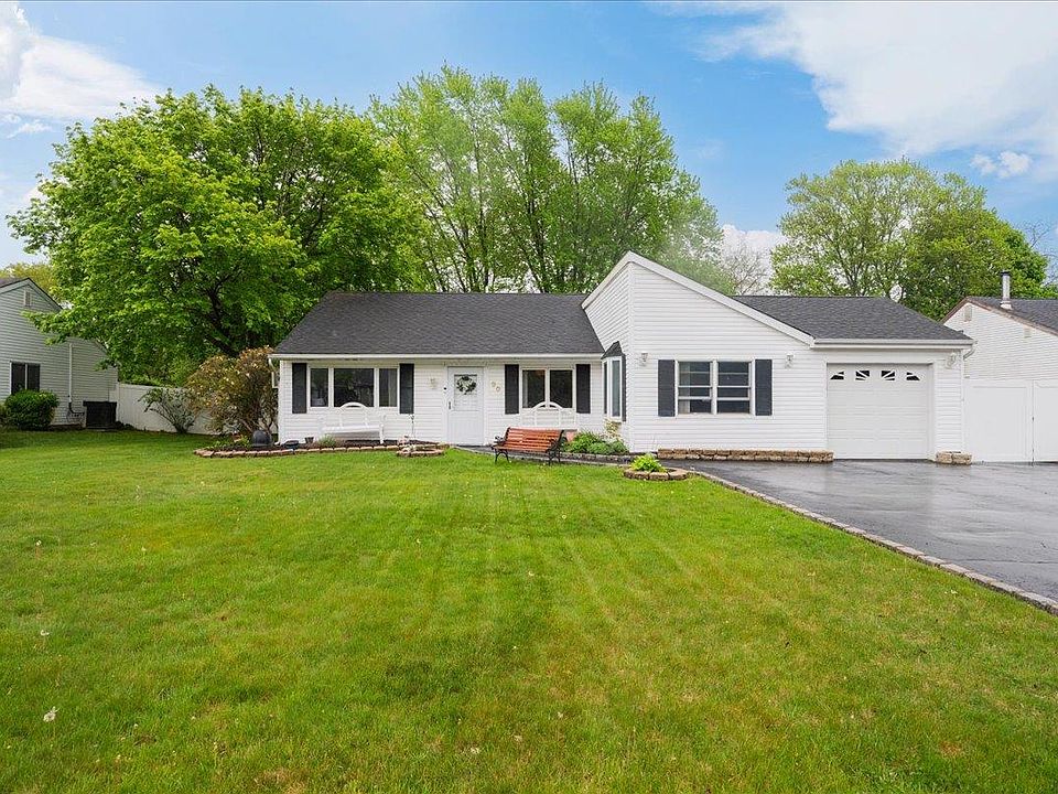 1st image of 30 Meadow Avenue