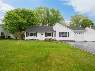 30 Meadow Avenue, Medford, NY, 11763