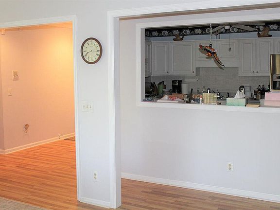 5th image of 4931 N Arbor Woods Ct APT 102