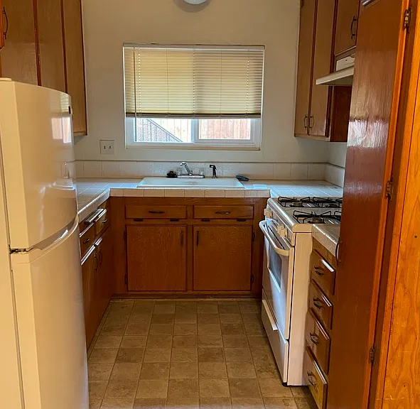 4658 E Mountain View Dr #3 — Photo 4