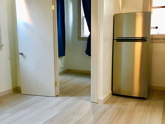 2nd image of 73 John St #1